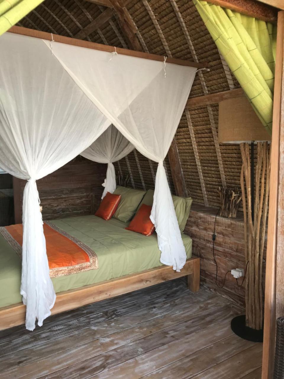 Отель Alam Karang Gili Gede Экстерьер фото